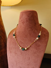 Green Beads and Pearl Necklace in Gold Polished 925 Silver